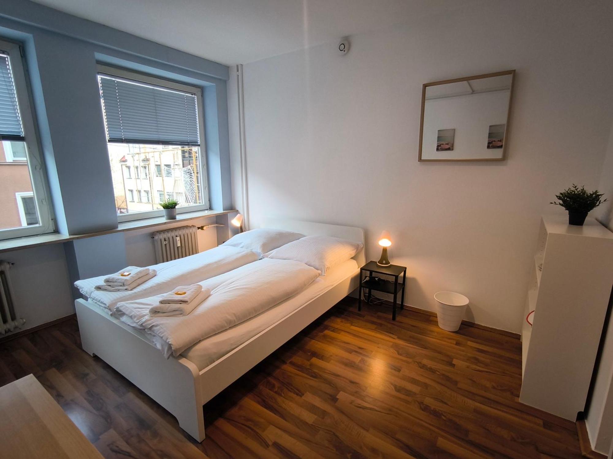 Zentral Gelegene Mit Gemeinschaftsbad Und Kueche Hostel *